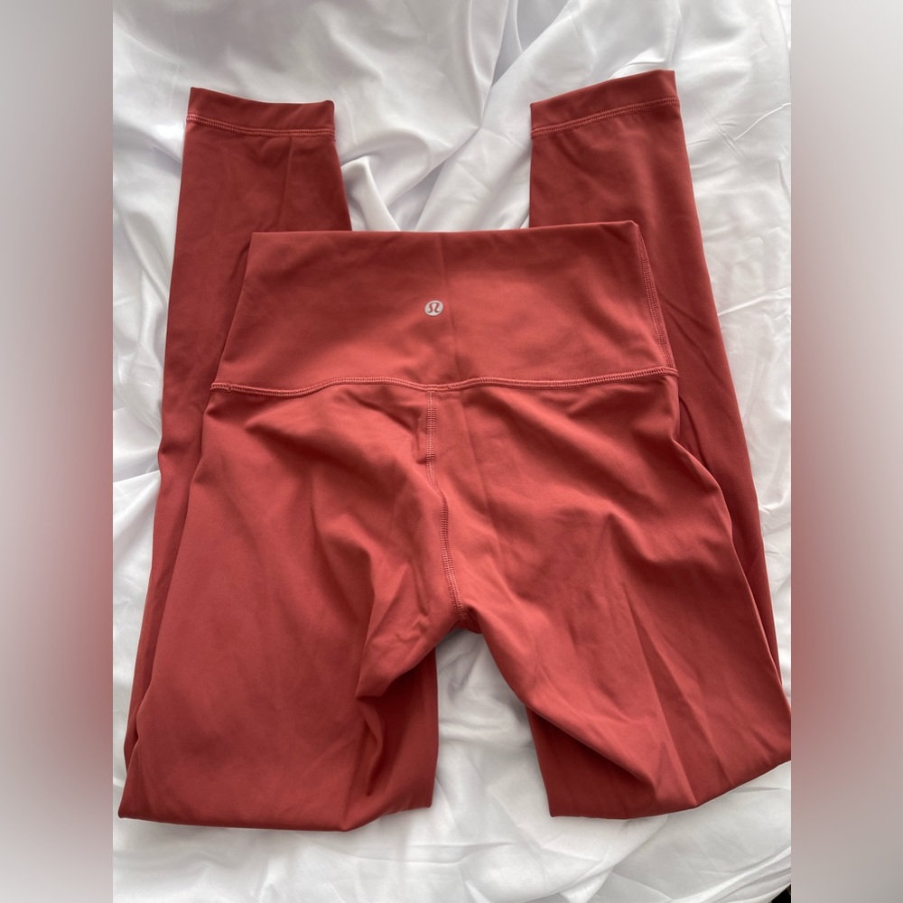 Lululemon - Coral Leggings